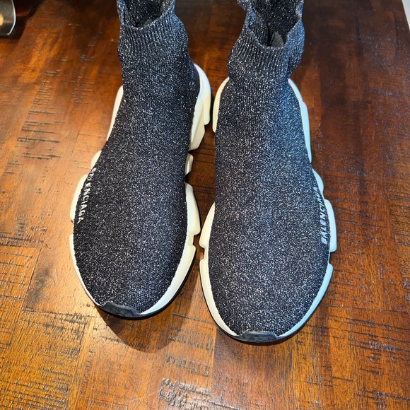 Black/White/Silver Balenciaga. Size 38. - Picture 4 of 12